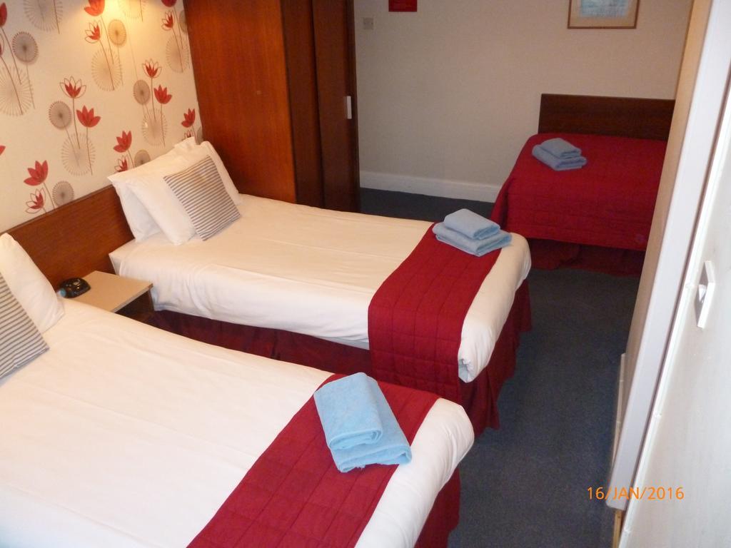 Grange Lodge Hotel - B&B Londres Habitación foto