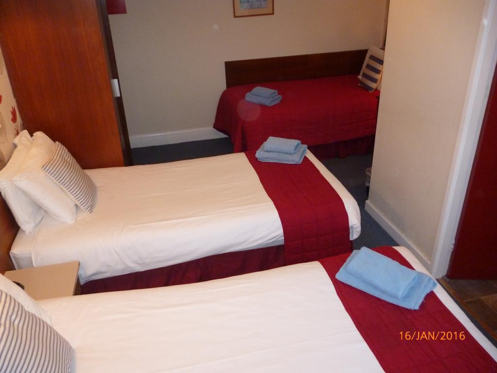 Grange Lodge Hotel - B&B Londres Habitación foto