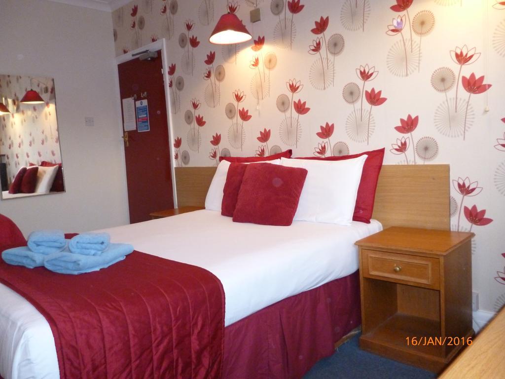 Grange Lodge Hotel - B&B Londres Habitación foto